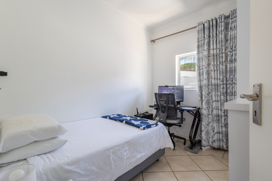 2 Bedroom Property for Sale in Hunters Estate Western Cape